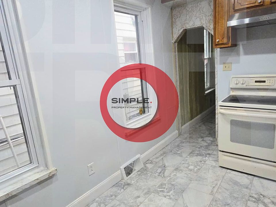 1st image of 1040 Madison Ave