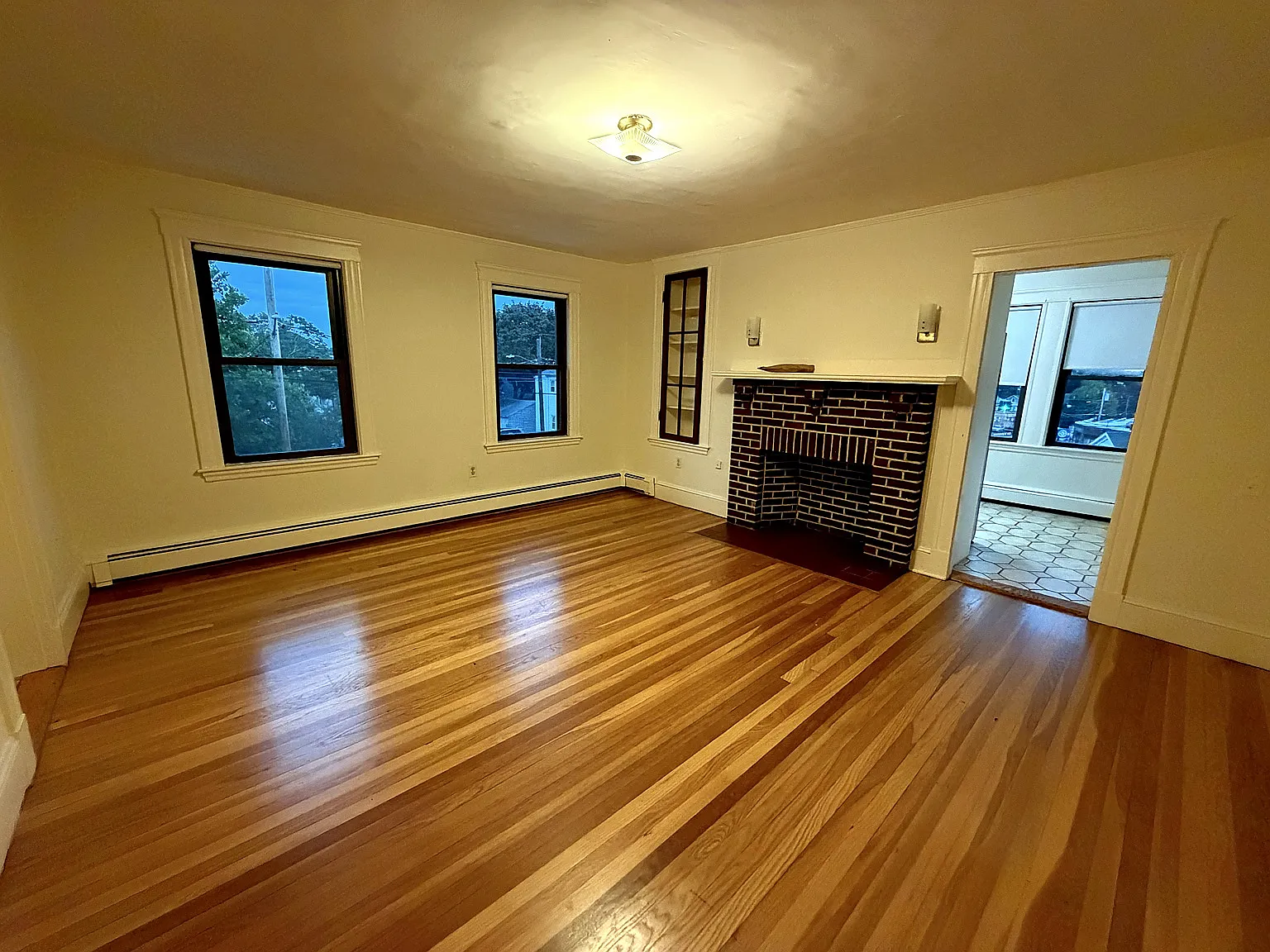1 bed, 800 sqft, $2,350 — Photo 4