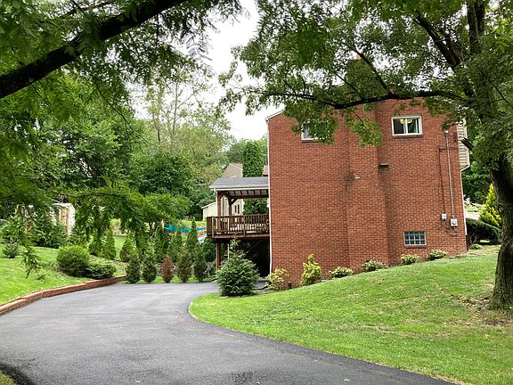 Nice long flat driveway