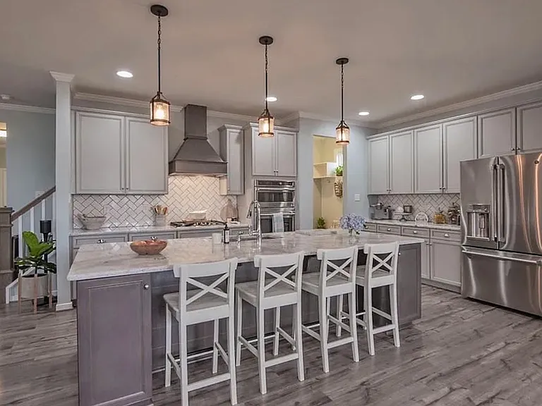 18400 Twin Falls Ln — Photo 11