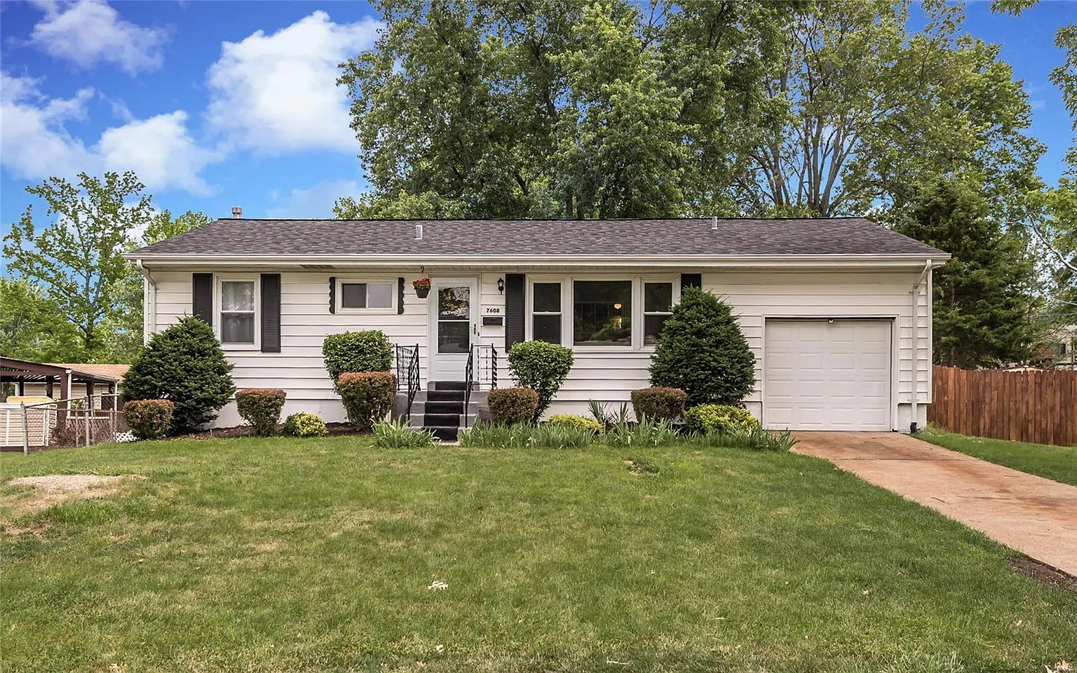 7608 General Meade Ln photo 1