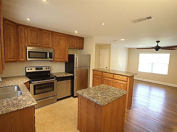 2nd image of 2971 Marjorie Ave