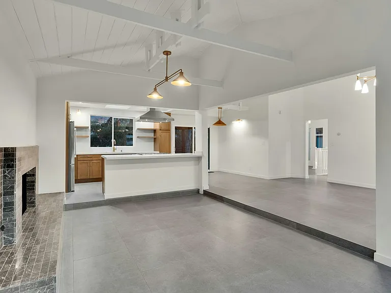 4279 Hortensia St — Photo 2