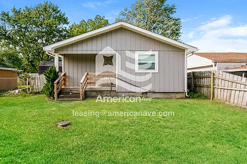 1629 Knox St Photo 1