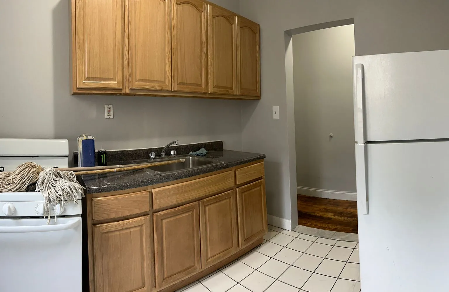 2 bed, $2,850 — Photo 1