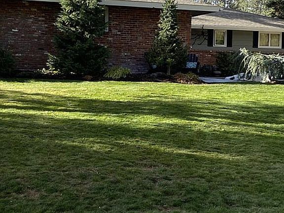 2nd image of 4422 S Pittsburg St