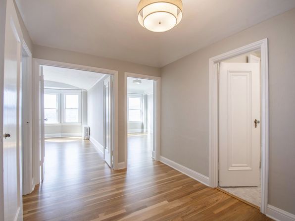 2969 Jackson St APT 204