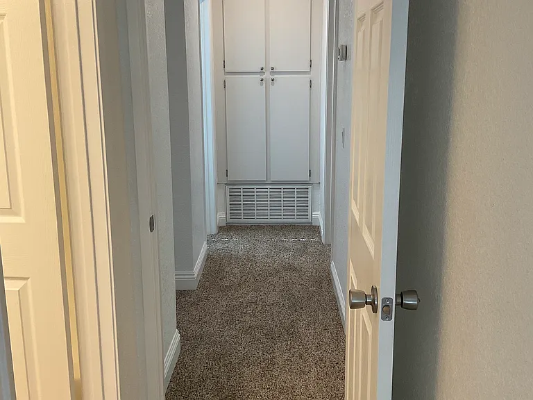 14273 Parkview Dr — Photo 16