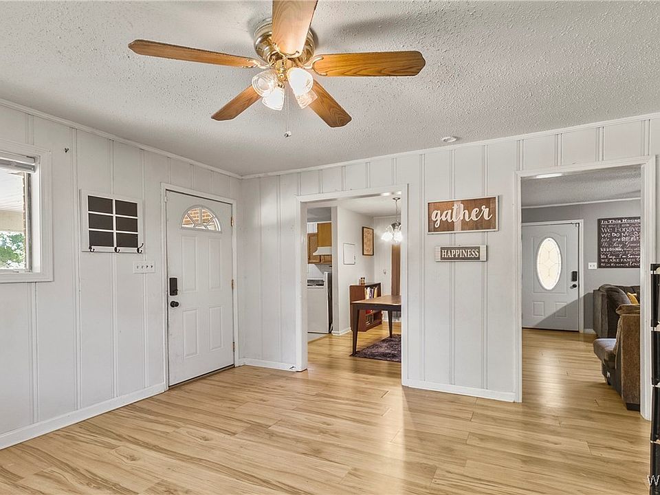 1st image of 4429 River Oak Dr