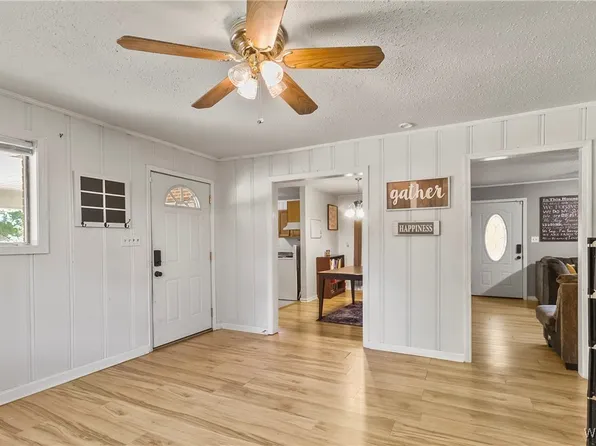 4429 River Oak Dr, Northport, AL 35473