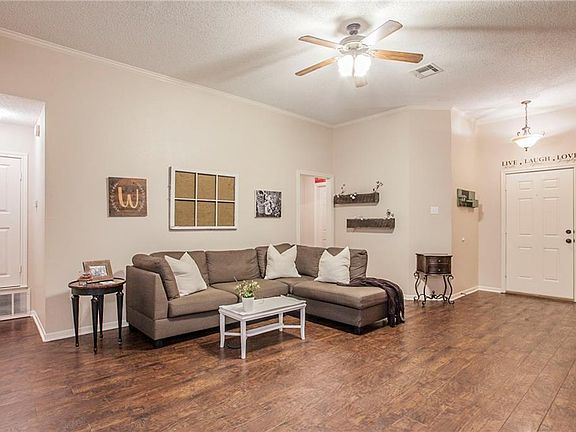 3rd image of 1701 Ramada Dr