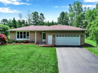60 Griffin Ln, Elma, NY 14059