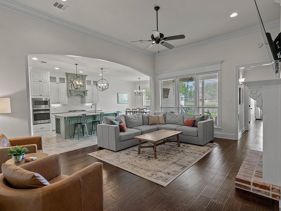 1st image of 37405 Cypress Hollow Ave