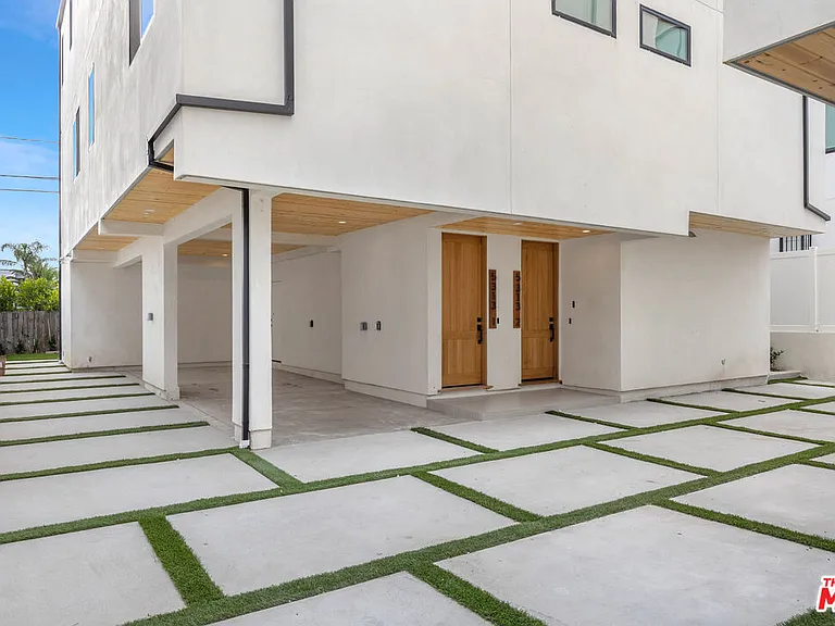 5313 Ben Ave #1 — Photo 3