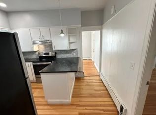 13 Whitney St APT 1, Providence, RI 02907