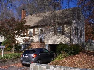 27 McGarvey Rd, Stoughton, MA 02072