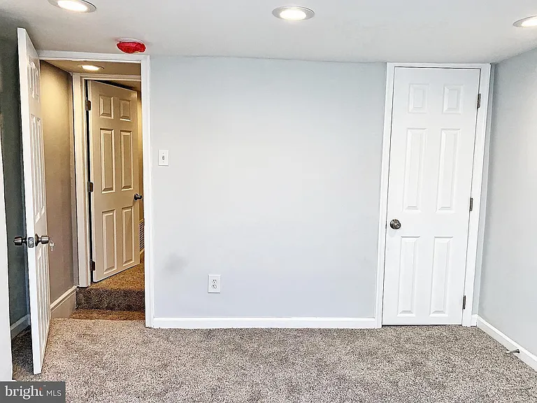 16 S Washington St #2 — Photo 7