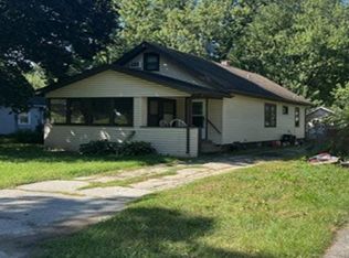 205 S Memorial Ave, Rockford, IL 61102