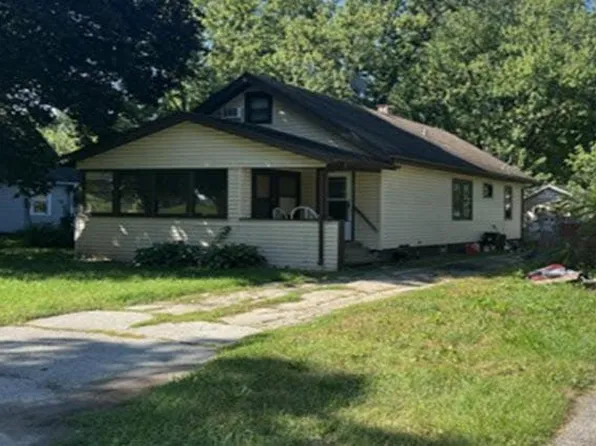 205 S Memorial Ave, Rockford, IL 61102