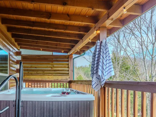 (undisclosed Address), Sevierville, TN 37876