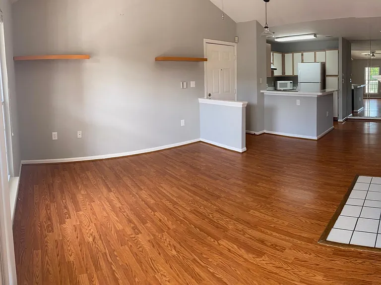 4408 Silverbrook Ln #K301 — Photo 4