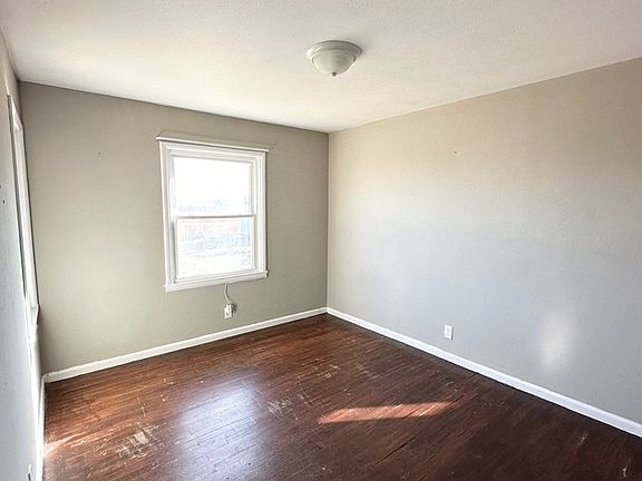 5th image of 4317 Pasadena Dr