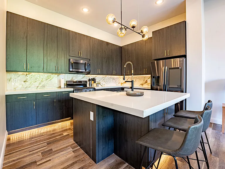 4201 W Pine Blvd #1 — Photo 3