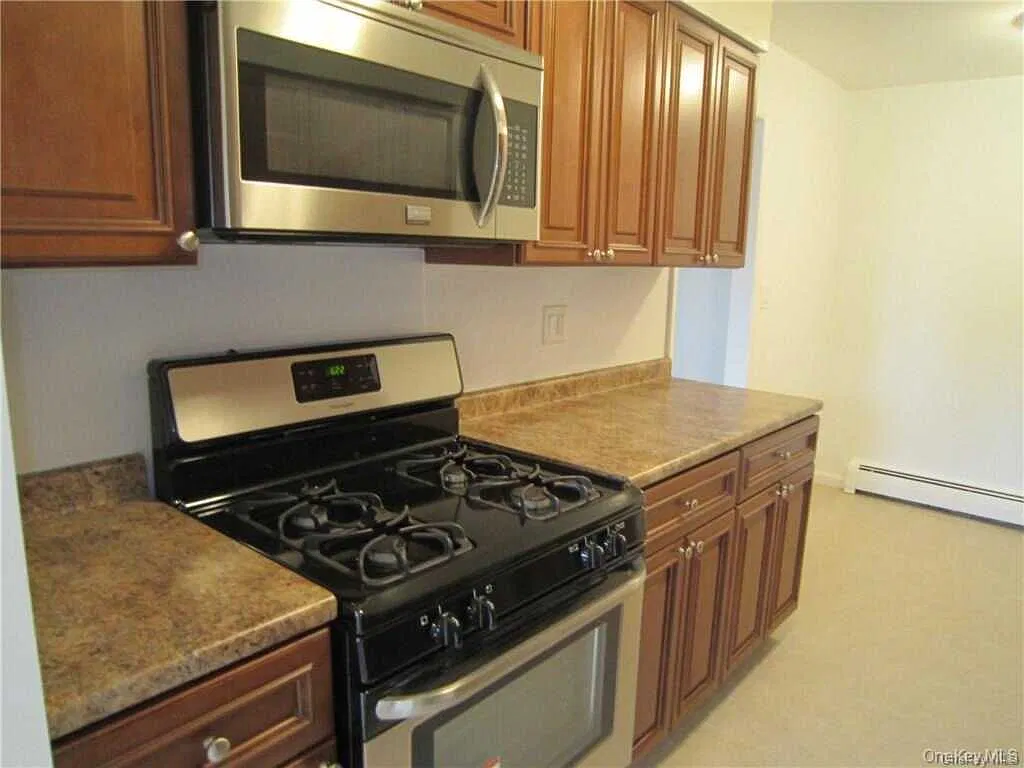 12 Charles Lane, Pomona, NY 10970 — Photo 4