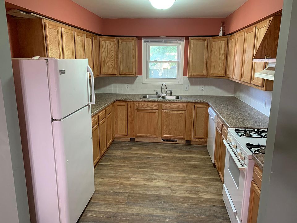 1st image of 3588 Kenowa Ave SW #3588