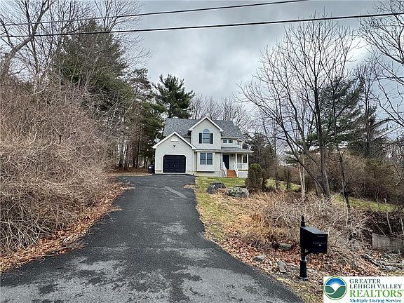 3rd image of 206 Rhapsody Run