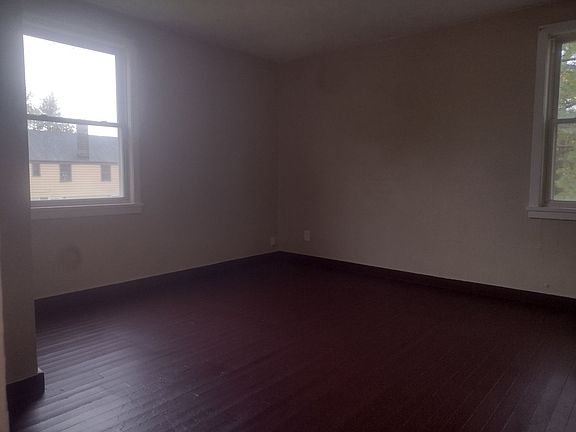 5th image of 20-30 Shelley Ct #20