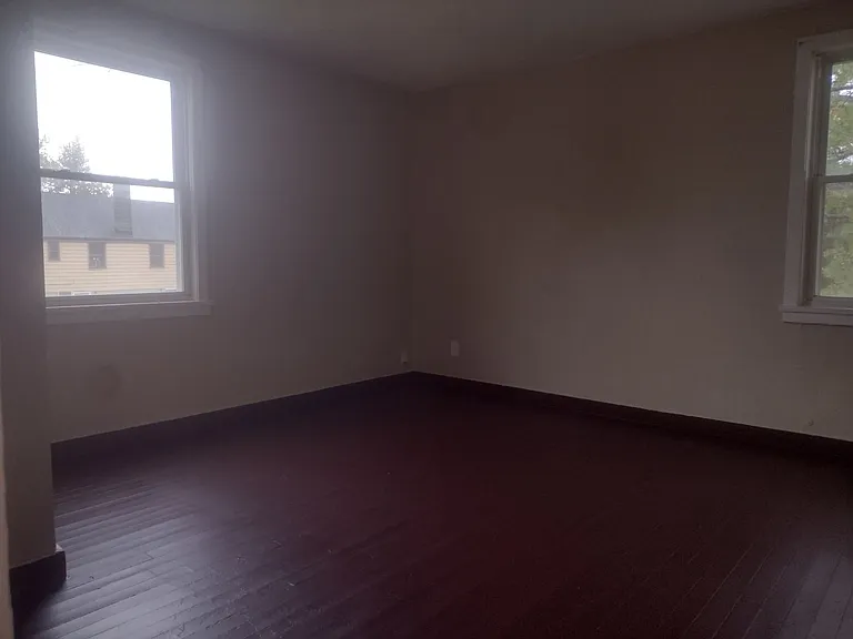 20-30 Shelley Court — Photo 6