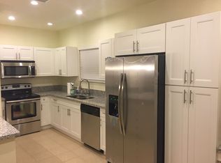 372 NE 34th Ter, Homestead, FL 33033