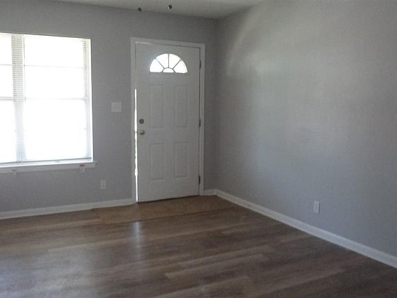 5th image of 5402 Hooper Dr