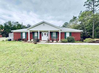 6277 Pansy Dr, Milton, FL 32570