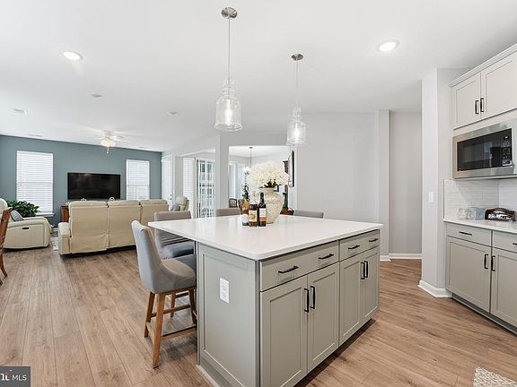 5th image of 13950 Englefield Dr Unit 302