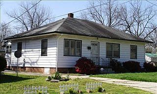 1st image of 3900 Oak Grove Ave