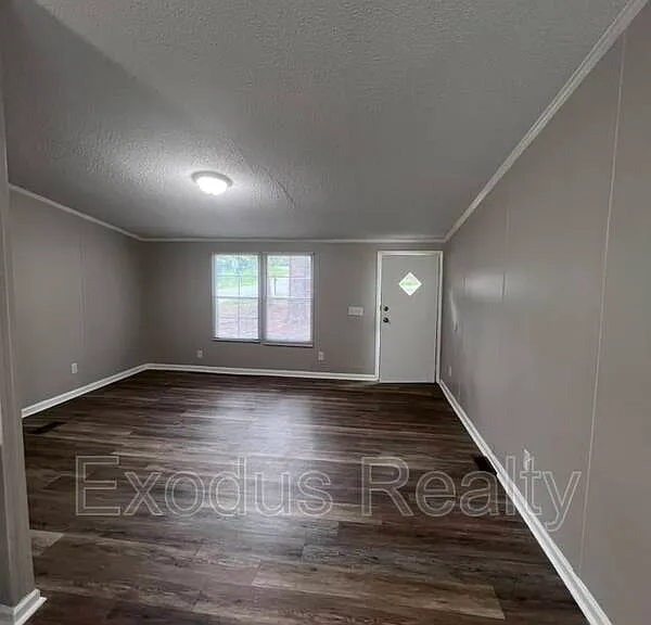 118 Sean Ln — Photo 33