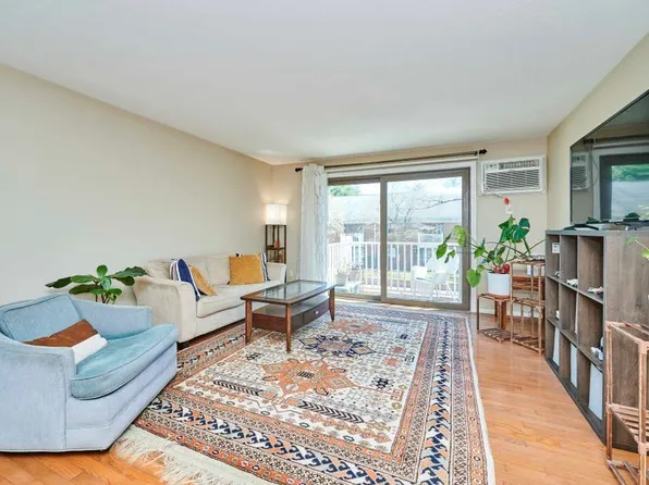 740 Farm Road 215, Marlborough, MA 01752