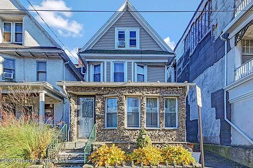 227 Stephen Ave Photo 1