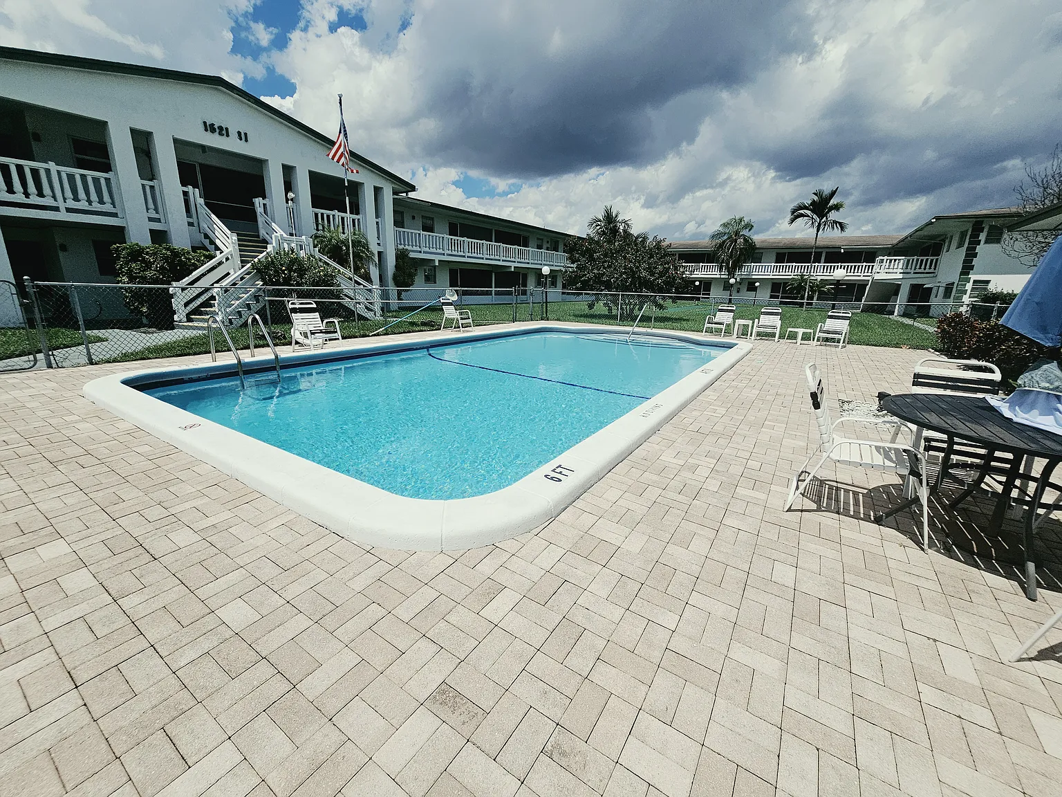 2 bed, 828 sqft, $1,850 — Photo 3