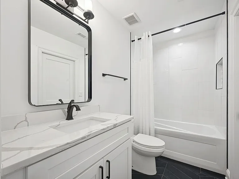 1315 Trinidad Ave NE #1 — Photo 19