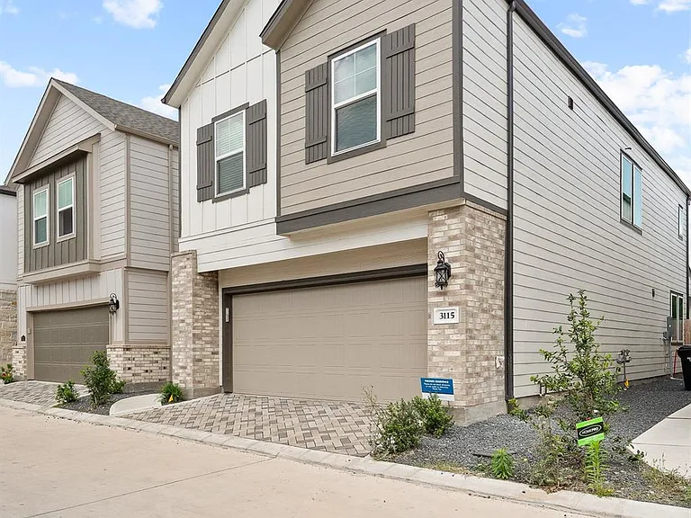 3115 Skyrock Dr — Photo 2