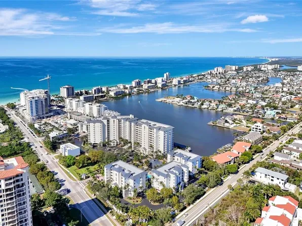 410 Flagship Dr, Naples, FL