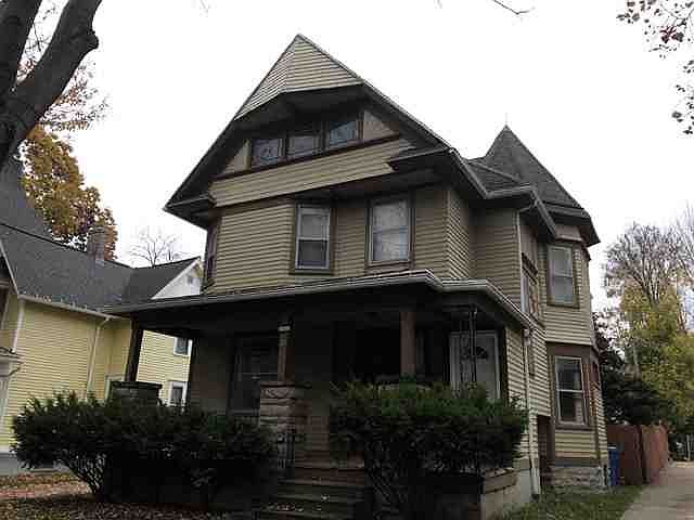 2nd image of 95 Glendale Park