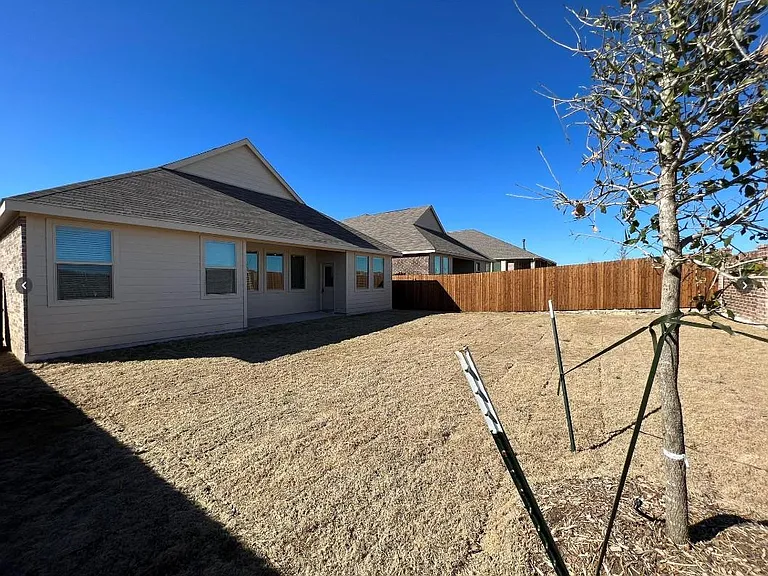 8000 Blue Heron Ln — Photo 20