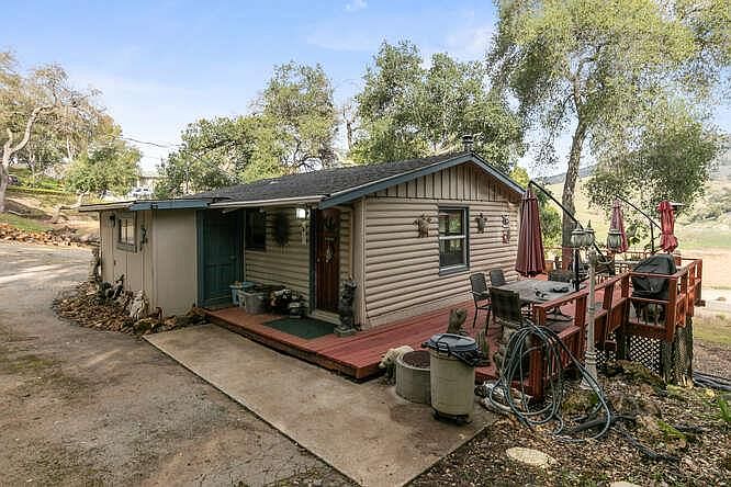 1st image of 17620 Manzanita Dr