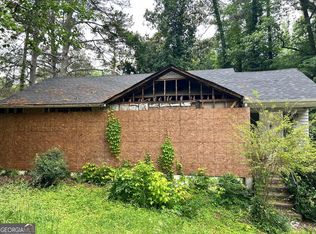 2740 Dale Creek Dr NW, Atlanta, GA 30318