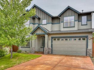 61726 Joan Ct, Bend, OR 97702