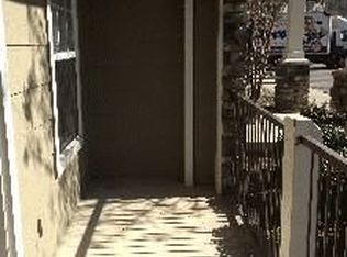 400 Vista Lake Dr APT 104, Candler, NC 28715